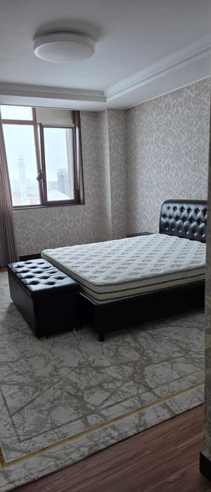 Кровати с матрасом, 180/200