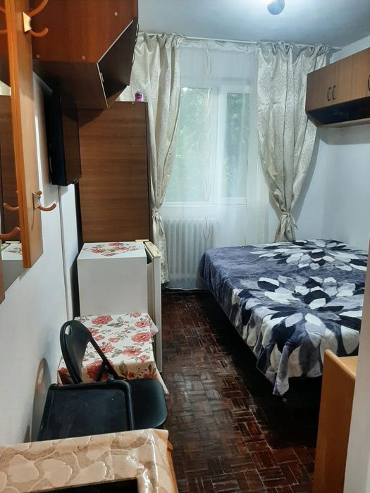 Închiriez Cameră Cămin
