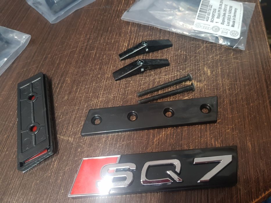 Емблема за маска на Audi SQ7 RS4 S3 S5 S6 S4 S8