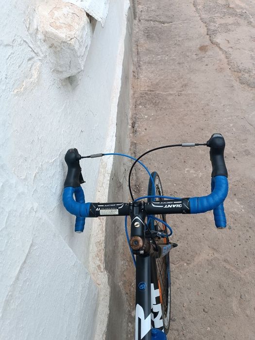 Шоссейний велосипед Giant