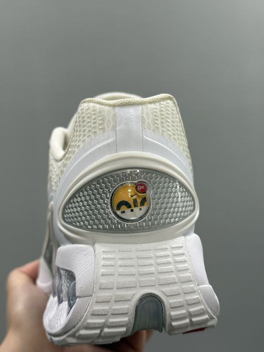 Кроссовки Nike Air Max DN white
