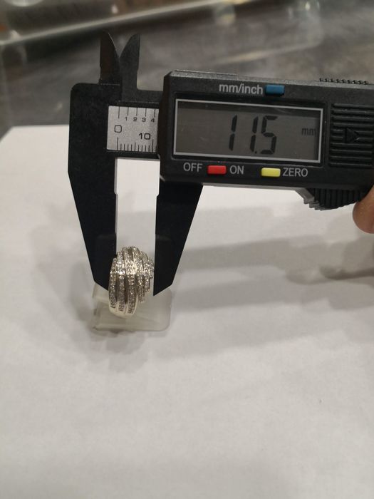 Vind inel din aur 18kt cu diamante