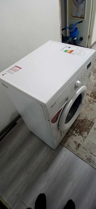 Продаётся стиральная машина б/у