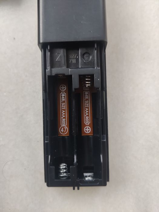 Telecomanda Sony RMT-AH501U