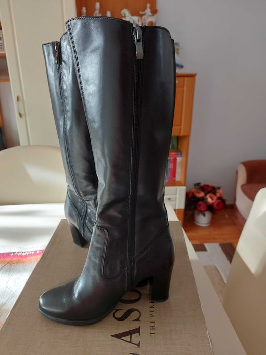 Cisme piele naturalaincaltate o singura data,extrem de comode pt cine