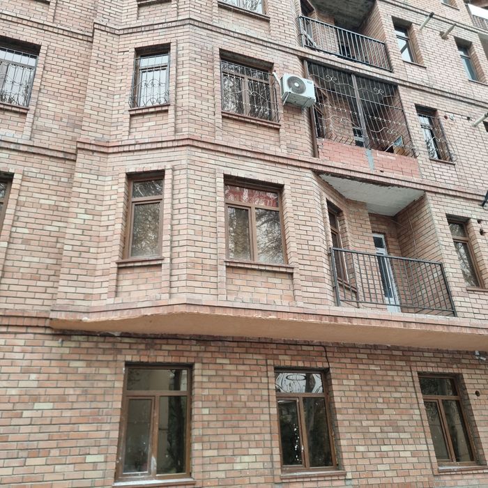 Квартира Сотилади!