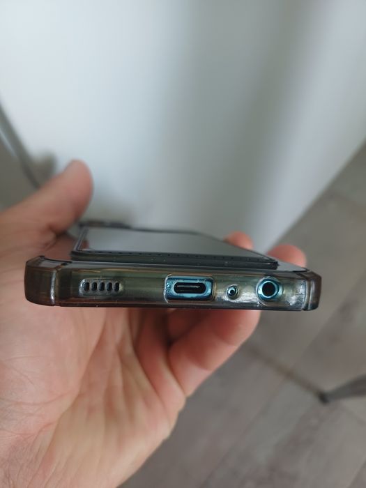 Продам телефон  смартфон телефон Samsung a72