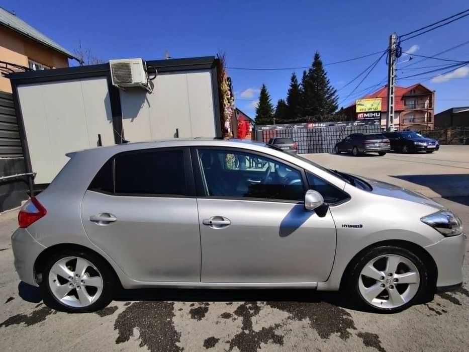 TOYOTA Auris 2011 — imagine 3