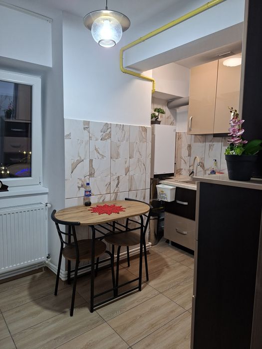 Apartament 2 camere de închiriat