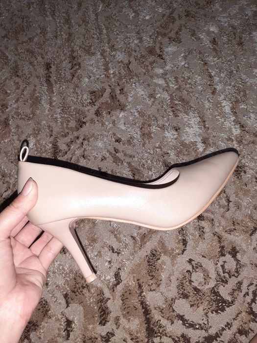 Продам туфли женские