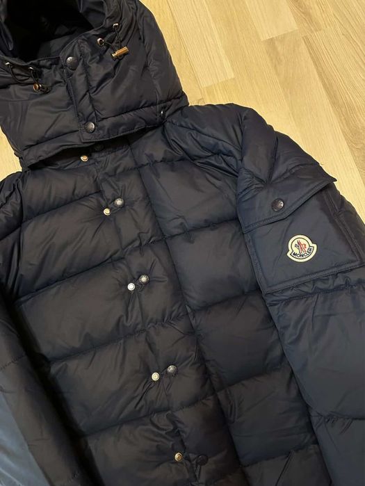 Moncler Maya Яке Чисто Ново