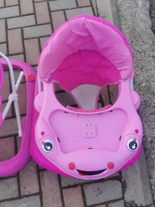 Două premergătoare roz