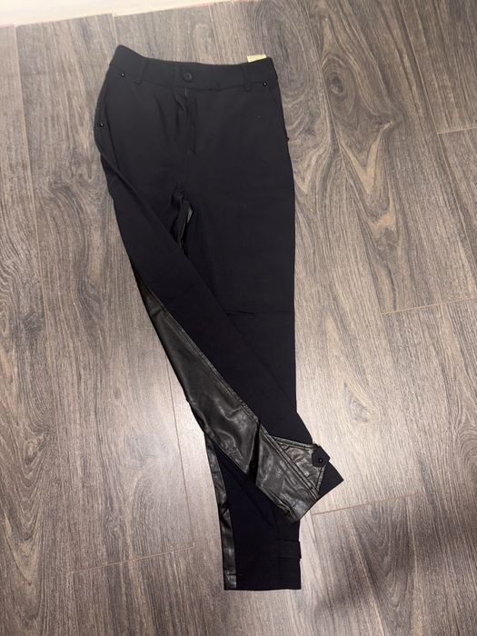 Нов панталон с кожа в задната част и отстрани на Lucy fasion. S pp