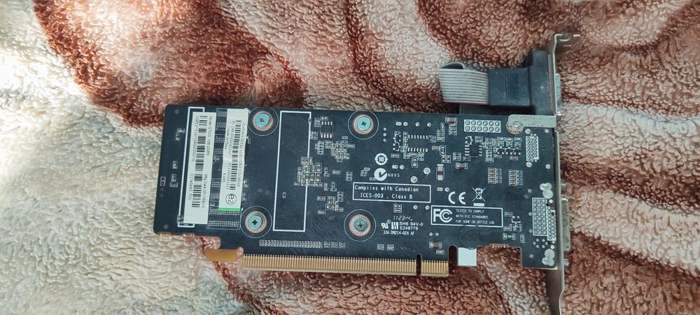 NVIDIA GeForce GT 520 1GB DDR3