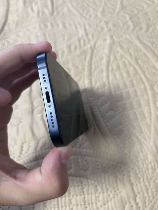 Продам iPhone 13