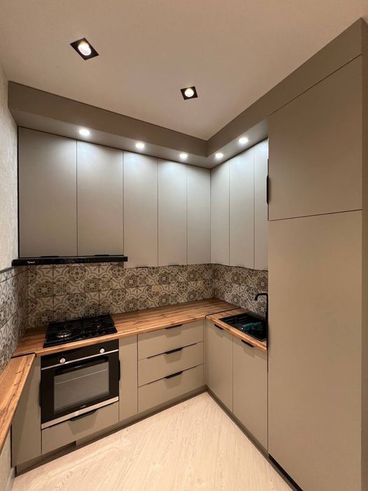 Сборка и установка мебели любой сложности . Мастер Константин