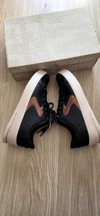 Сникърси Skechers