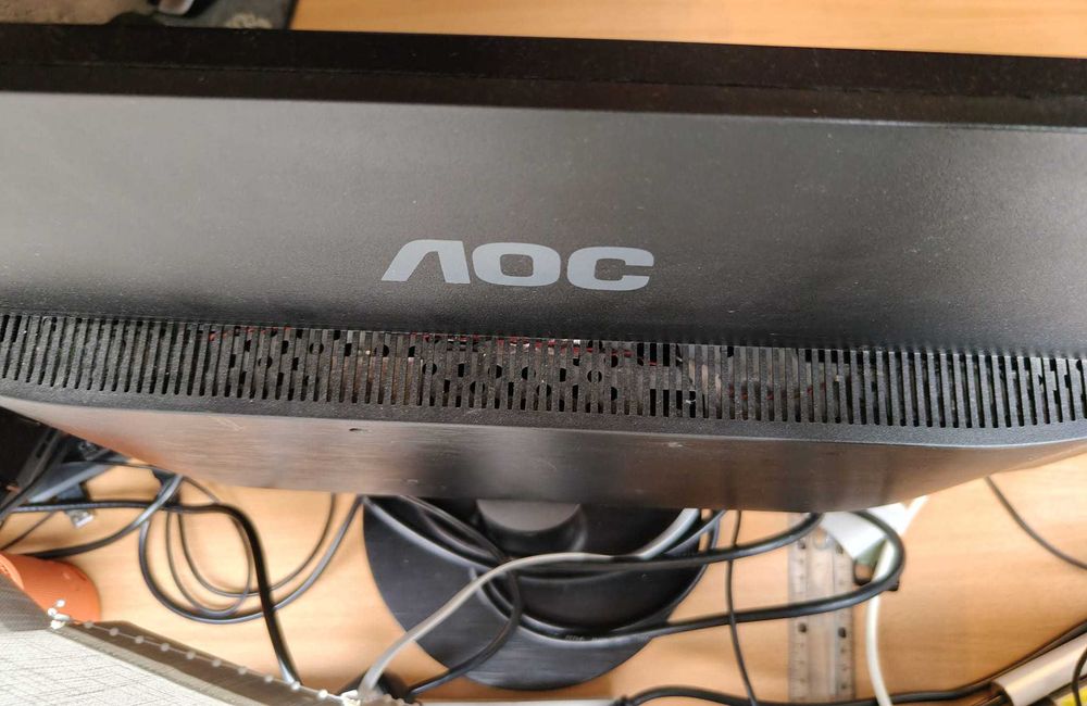 Vând Monitor AOC G2460V 24 inch TN 75hz 1920x1080 + Hdmi