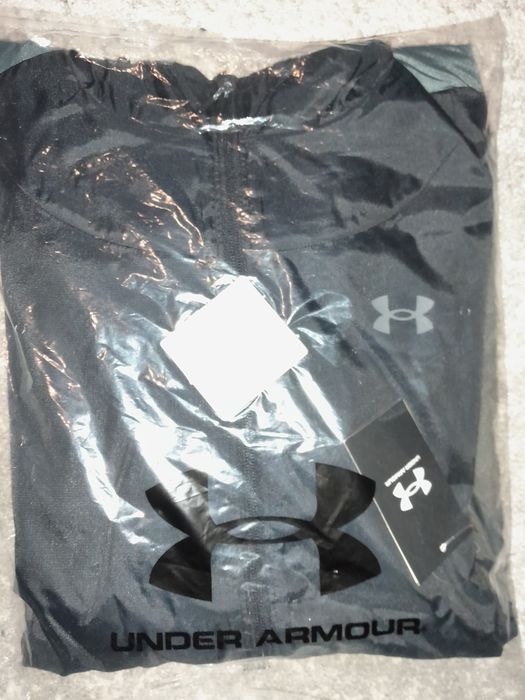 Under armour jacheta