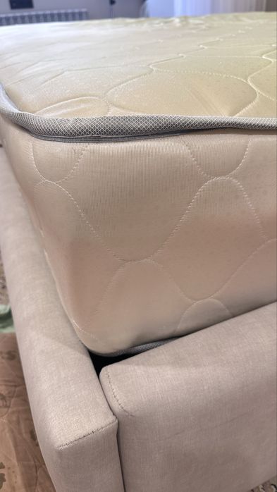 Продам матрас 160/200/30
