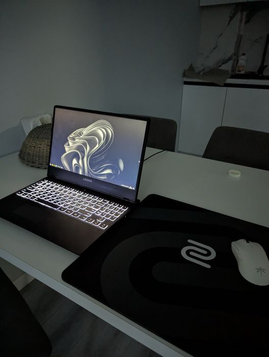 Игровой ноутбук Lenovo legion y530