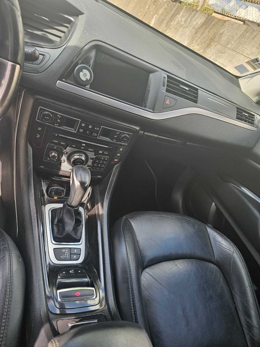 Citroën C5 Exclusive 2.2 HDi 204 CP Automată