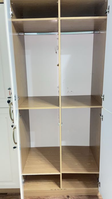 Срочно продам шкаф для вещей