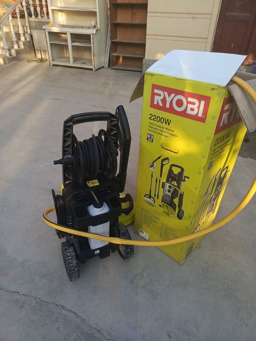 Ryobi RPW150XRB Электрическая мойка высокого давления 150 Bar. karcher