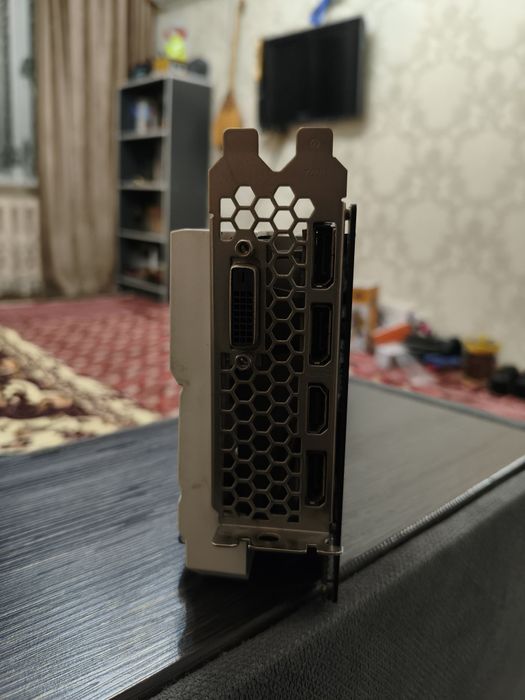 Продам Видеокарта PCI-E Palit GeForce GTX 1070