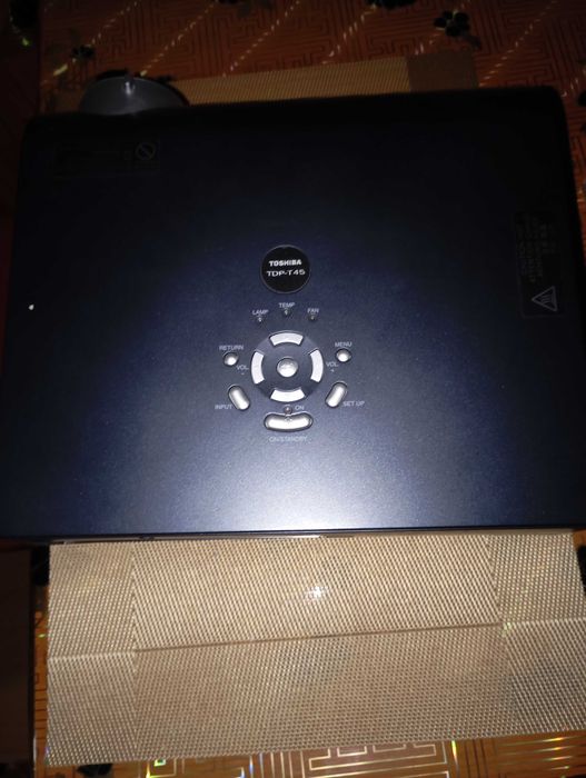 Videoproiector Toshiba TDP-T45