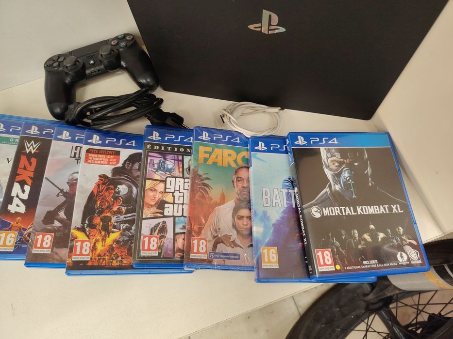 Хб! Playstation 4 Pro 1TB +13 игри