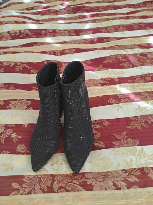 Botine negre elegante