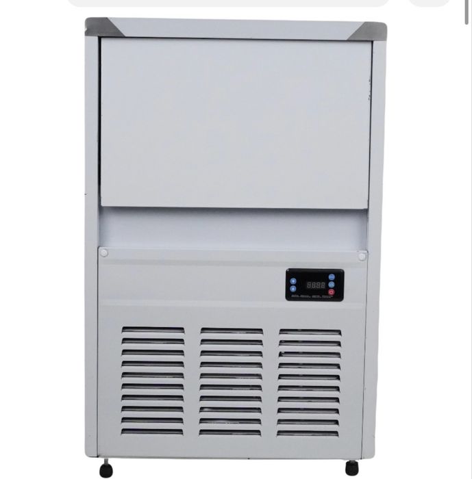 Продам морощильрую камеру indesit, Ледогенератор