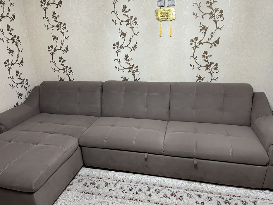 Продам угловой большой диван