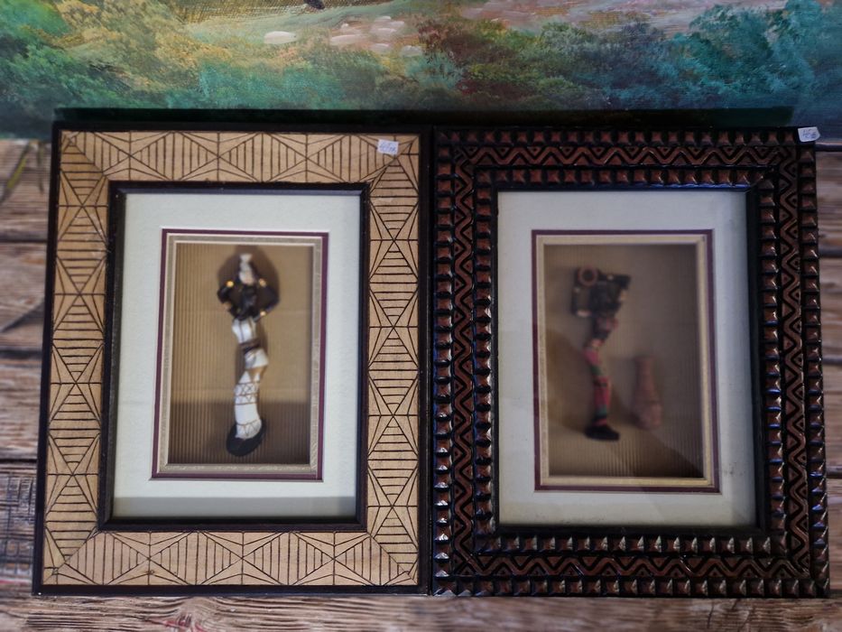 Релефни картини и с образ на жени