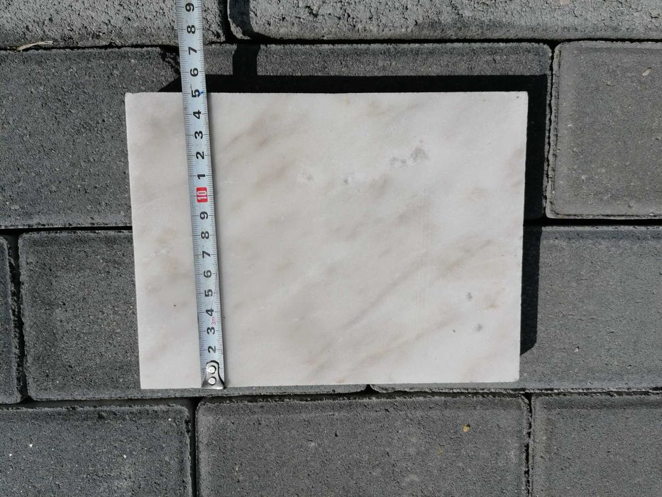 Полирани мраморни плочки 20x15x2см.