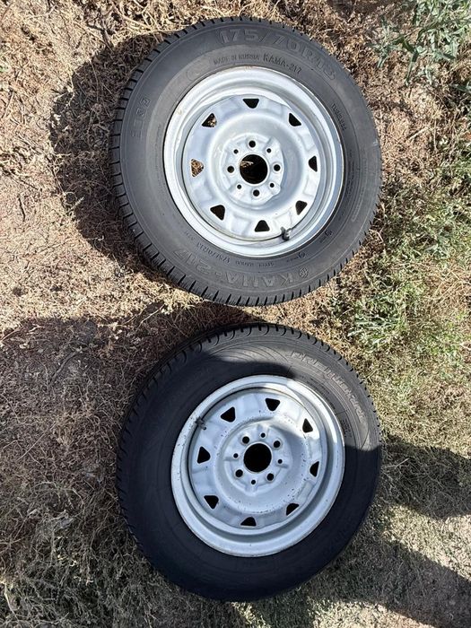 Продам два колеса р 13