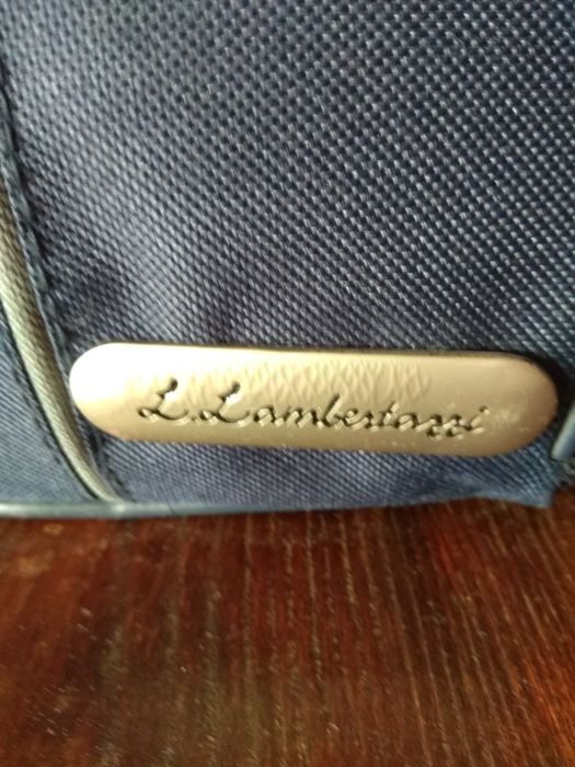 Дамска чанта тип куфарче