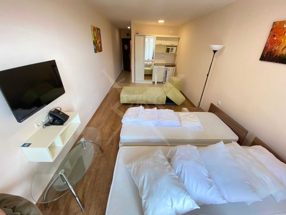 Продава се Едностаен апартамент в Свети Влас - 49 кв.м за 1692 €/кв.м - Снимка #1