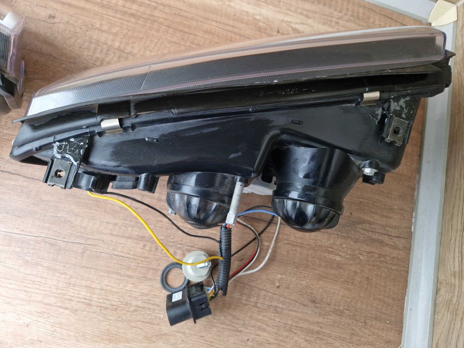 Фарове за Шкода Фабия 1