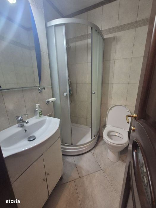 Decebal, stradal, Alba Iulia, 3 min metrou, 108mp utili, bloc 1990,