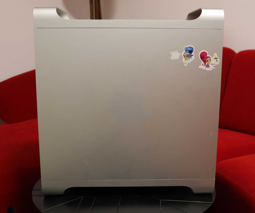 Mac Pro Apple A1186 (2006) – 9GB RAM / 1.5TB HDD – carcasă aluminiu
