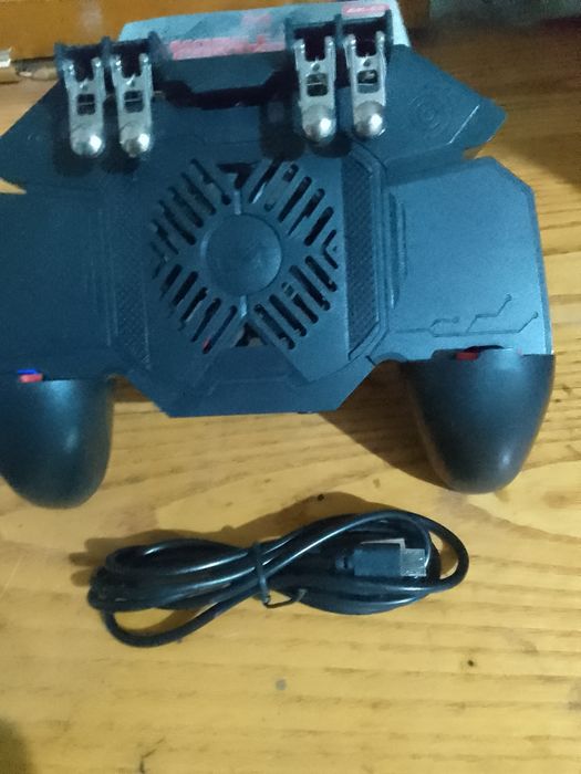 PUBG Oʻynaydiganlar uchun telefon uchun joystick