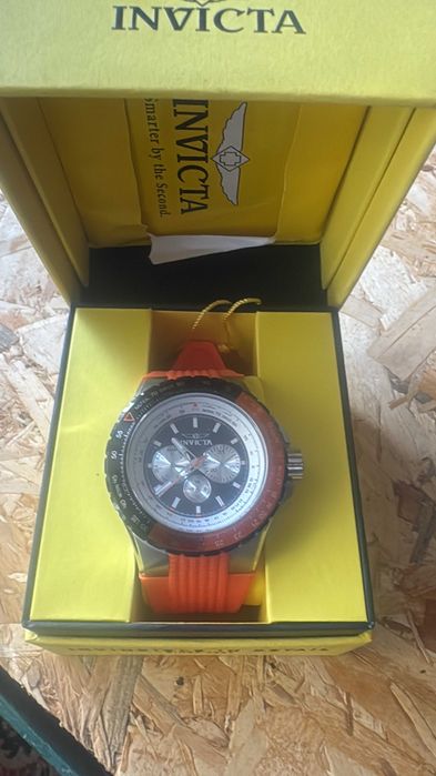 Invicta Seria Aviator