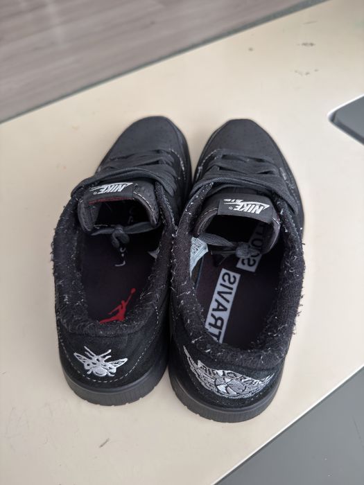 Jordan 1 travis scott черни