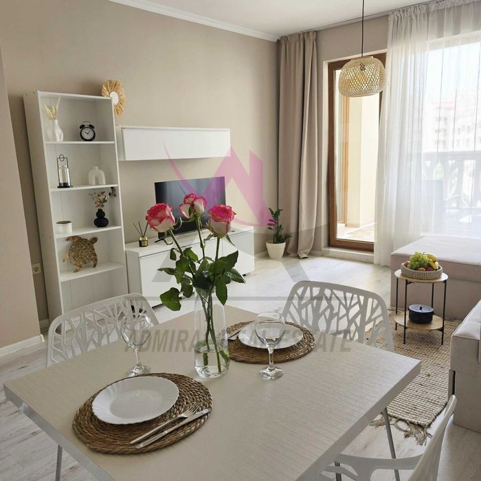 Дава се под наем Двустаен апартамент в Варна, Аспарухово - 75 кв.м за 550 € - Снимка #2