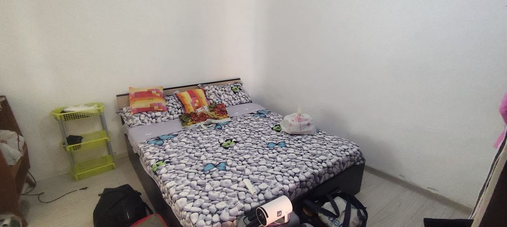 Vând casă bătrânească  în județul Tulcea ,oraș Măcin