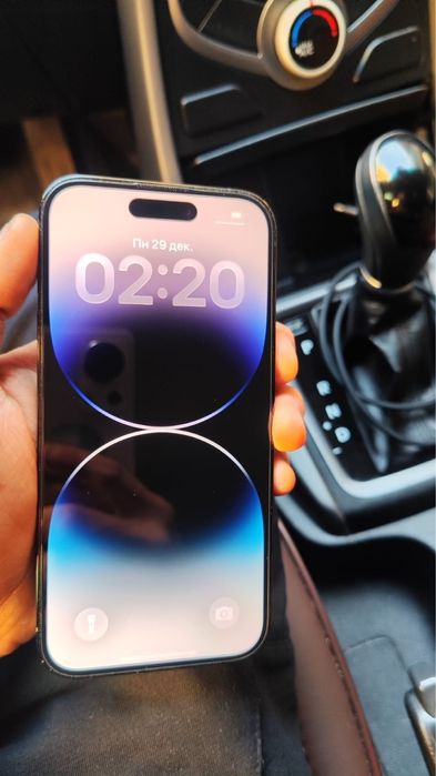 Продаю айфон 14 про