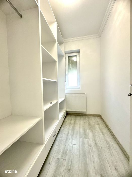 Braytim, Dressing, Loc de parcare
