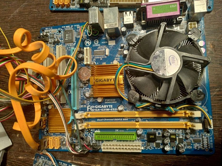 материнская плато от ПК